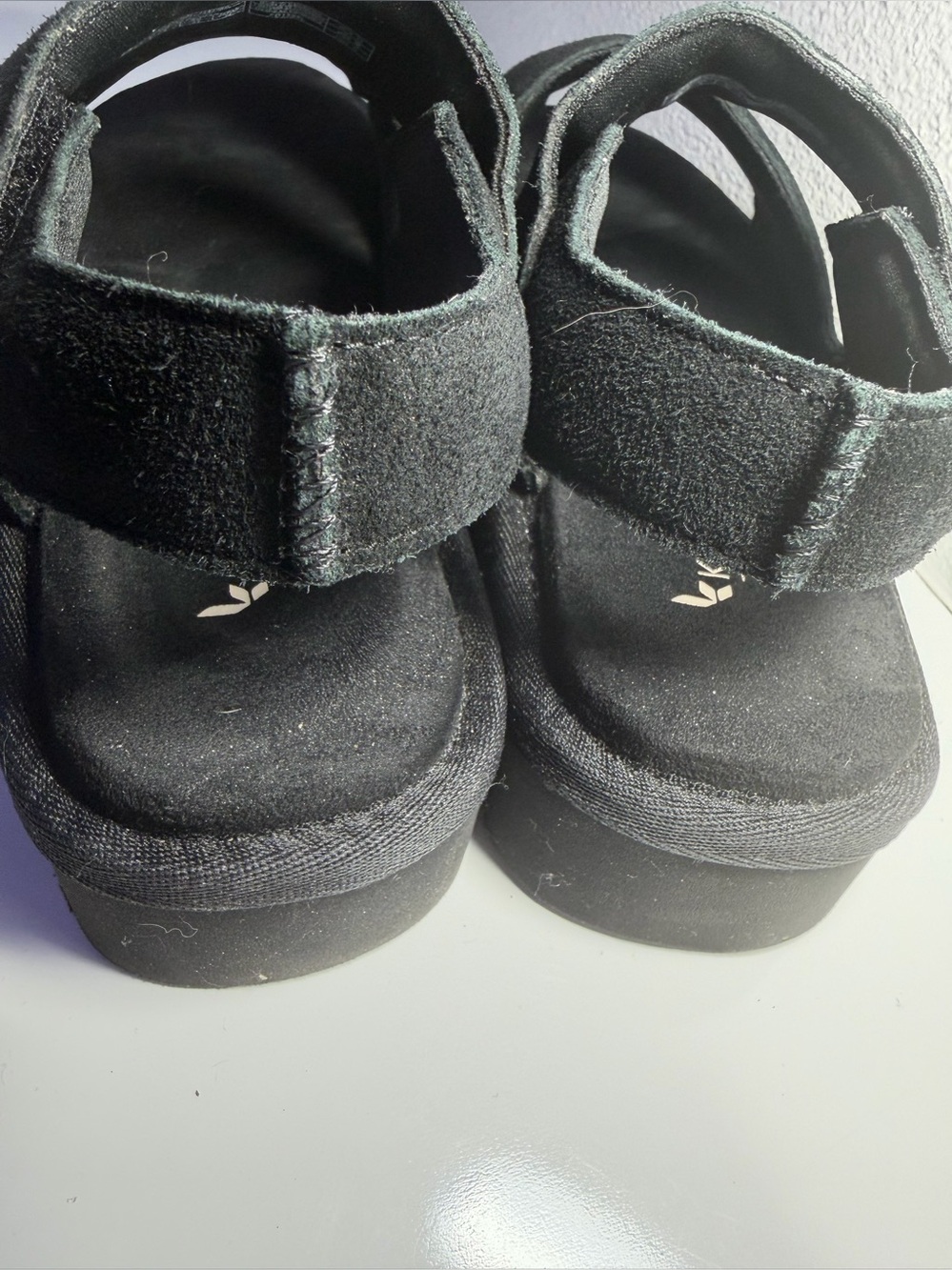 UGG Koolaburra W Tizz Sandal - Black Platform Slide (W/ BLK) Sz 6 - Picture 3 of 14